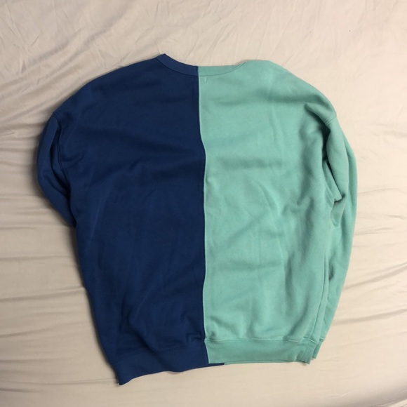 Cute Wild Fable sweatshirt - Picture 2 of 4